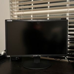 22 inch monitor with HDMI cord. Purchased 12/21.